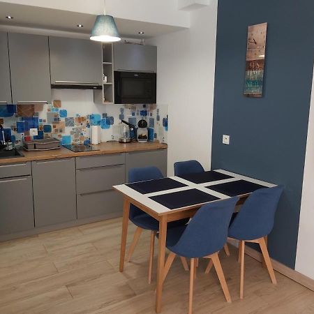 Apartament Niebieski Z Tarasem Щирк Екстериор снимка