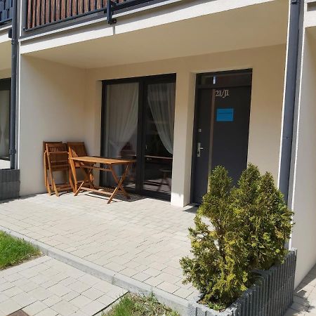 Apartament Niebieski Z Tarasem Щирк Екстериор снимка