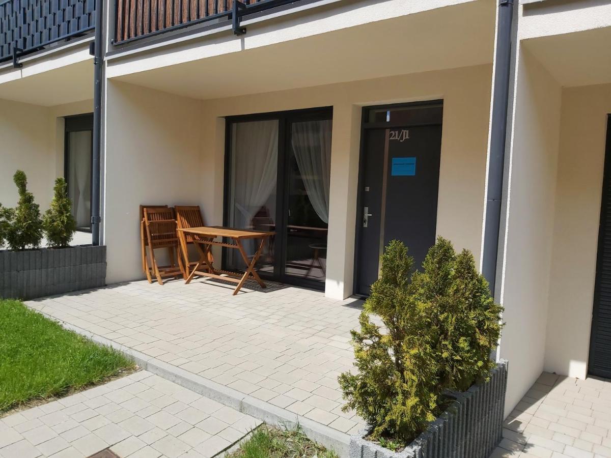 Apartament Niebieski Z Tarasem Щирк Екстериор снимка