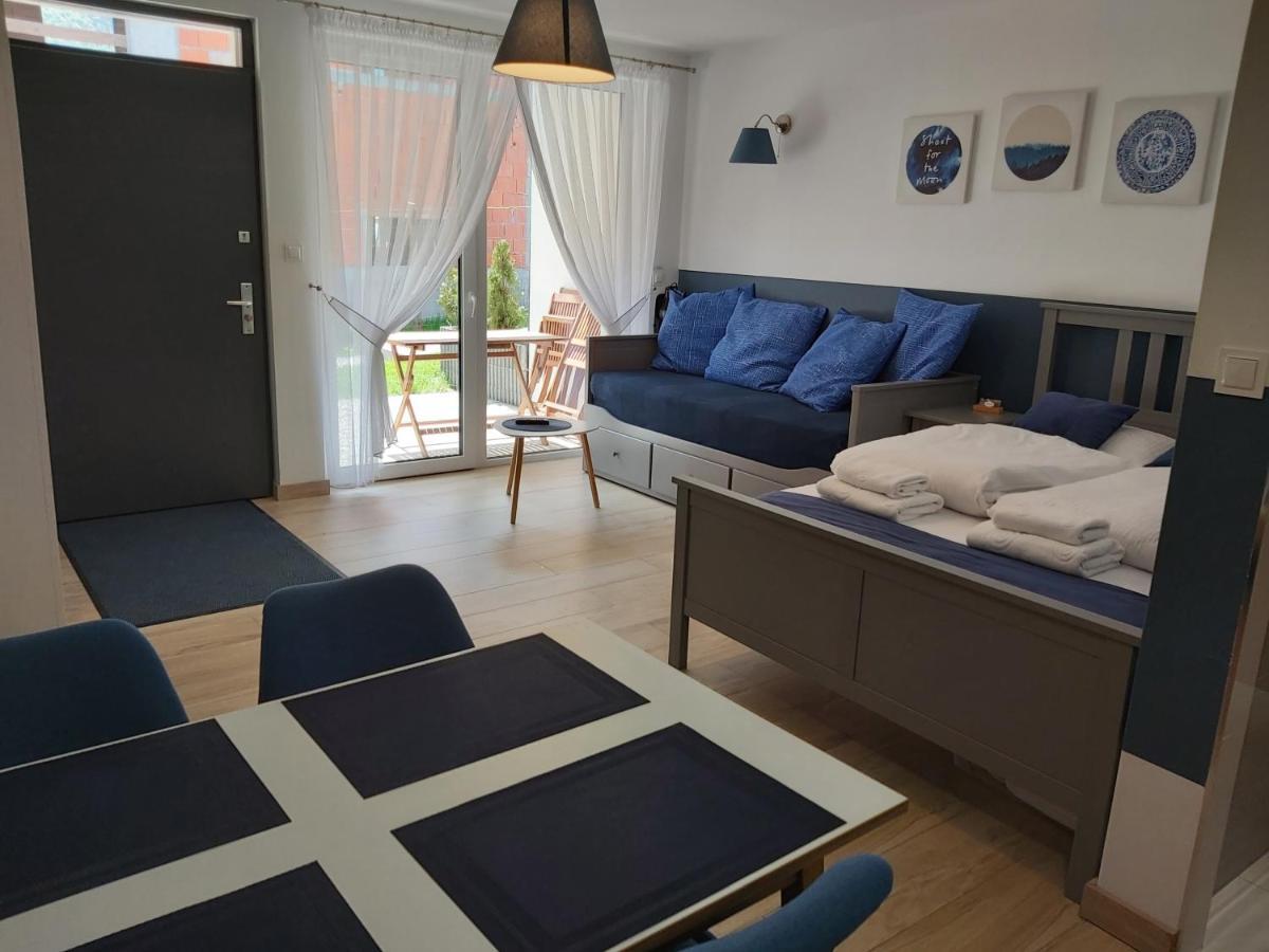 Apartament Niebieski Z Tarasem Щирк Екстериор снимка